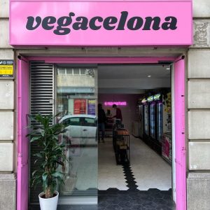 Vegacelona Tienda vegana Barcelona España Kevin Mendoza